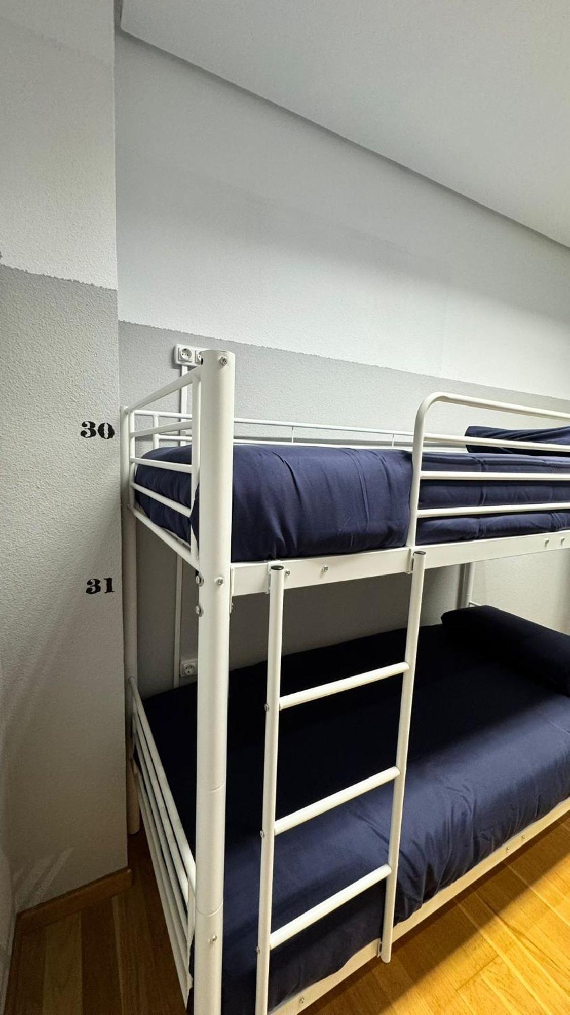 Hostel Puerta Del Angel Madrid Kültér fotó