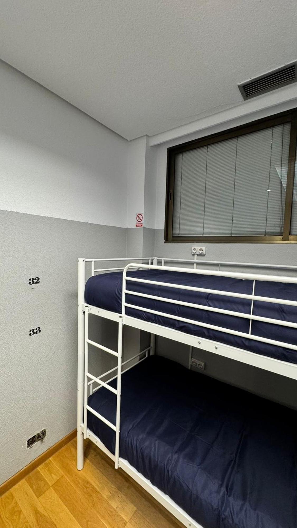 Hostel Puerta Del Angel Madrid Kültér fotó