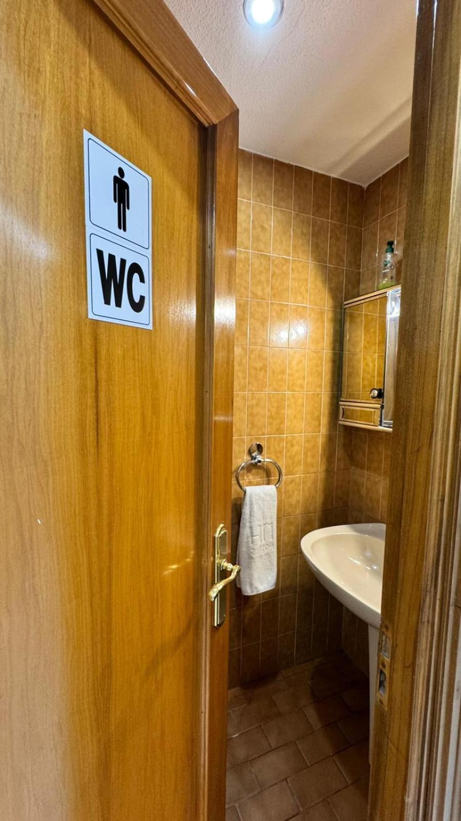 Hostel Puerta Del Angel Madrid Kültér fotó
