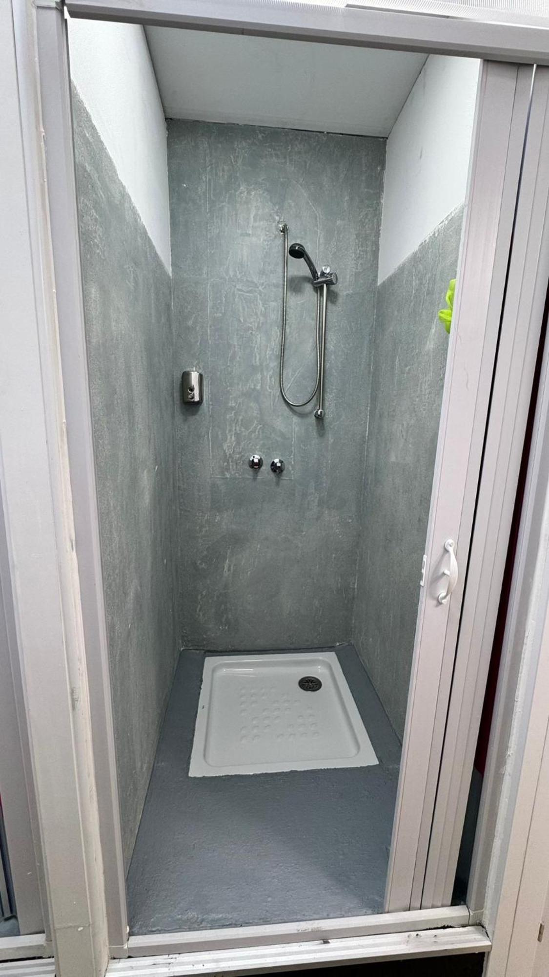 Hostel Puerta Del Angel Madrid Kültér fotó