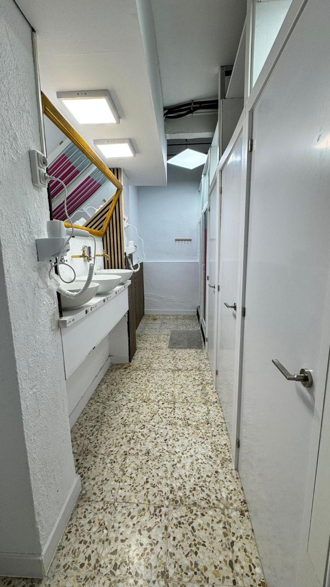 Hostel Puerta Del Angel Madrid Kültér fotó